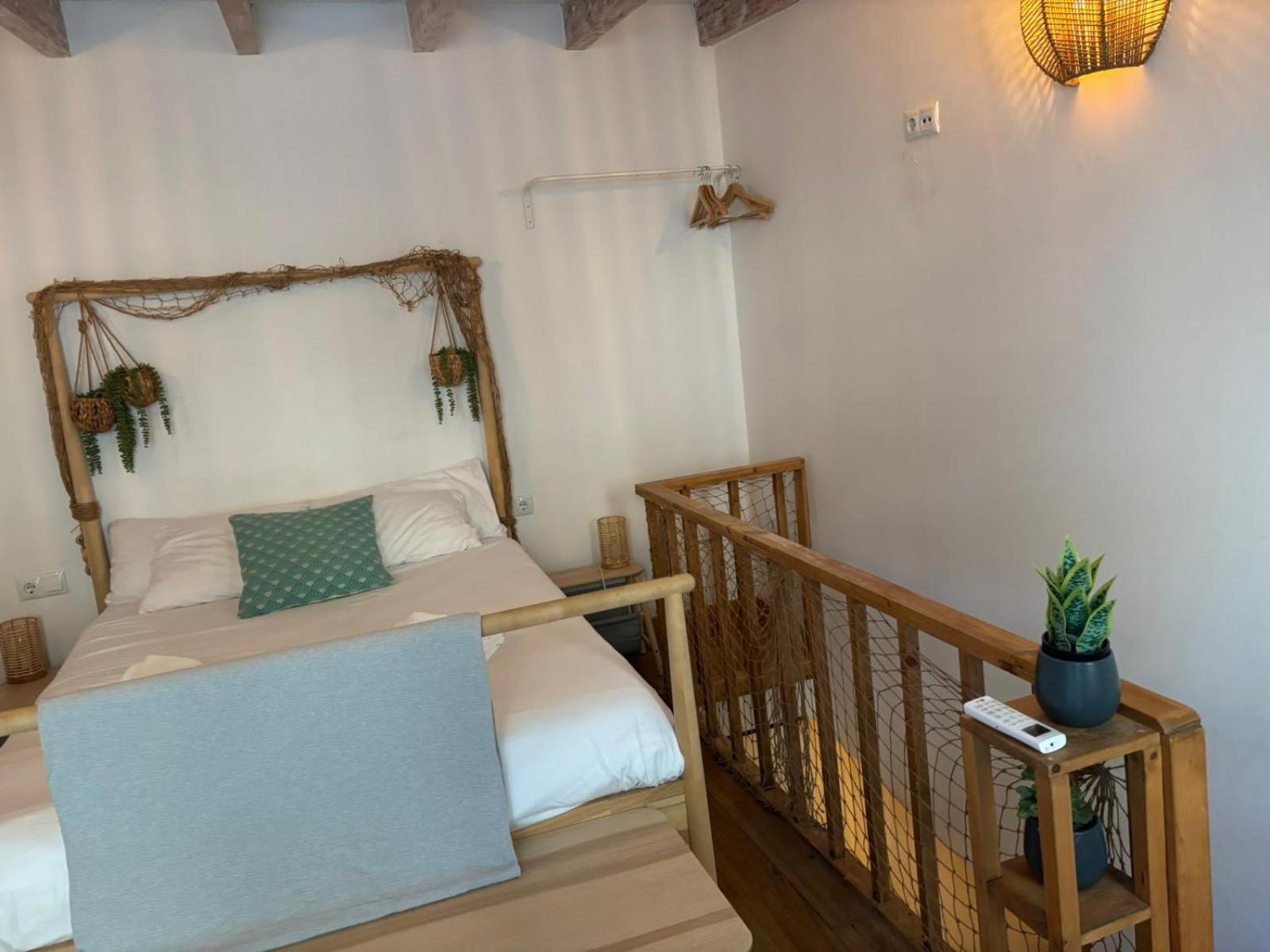 Private Terrace-Romantic-Sea, Castle Views-Central Alicante Buitenkant foto